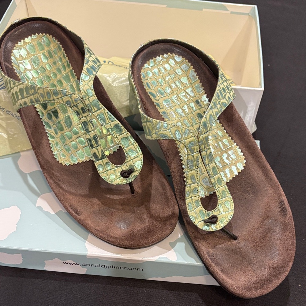 Donald J. Pliner Crocodile Pattern Green Sandals